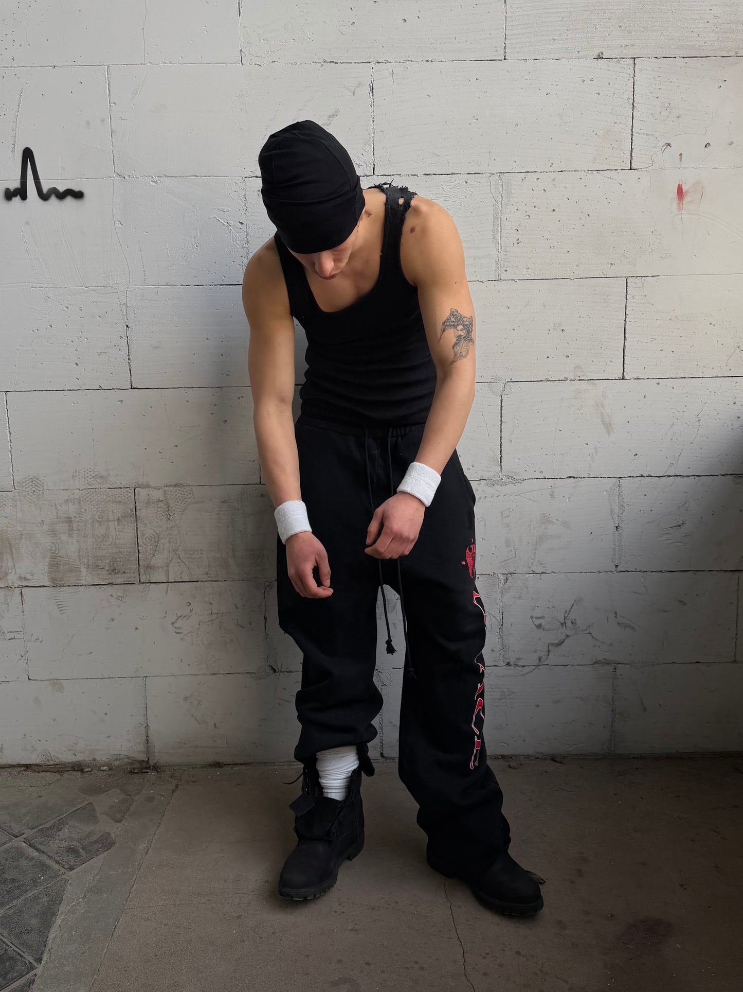 GR BLACK SWEATPANTS