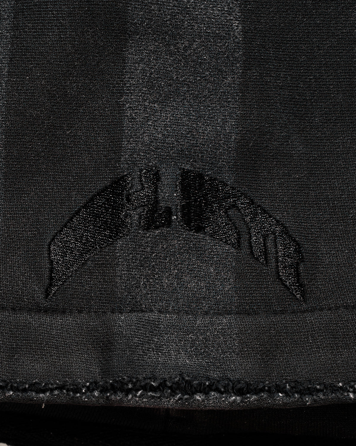 SKULL ZIP HOODIE